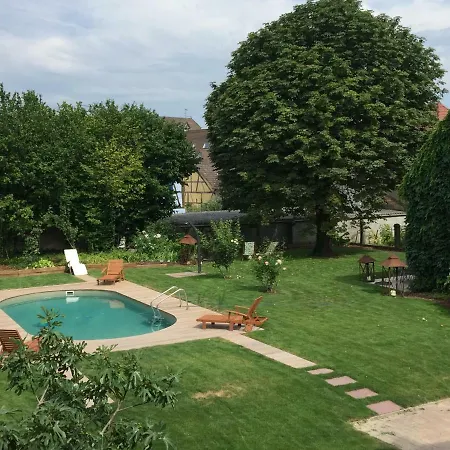 Hotel Saint Laurent 4*